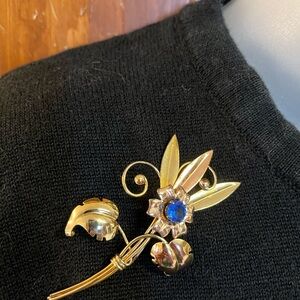 Vtg. Signed HI ( Harry Iskin) 10k Gold Filled Blue Rhinestone Flower Brooch 1940